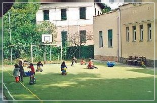 Il giardino della scuola